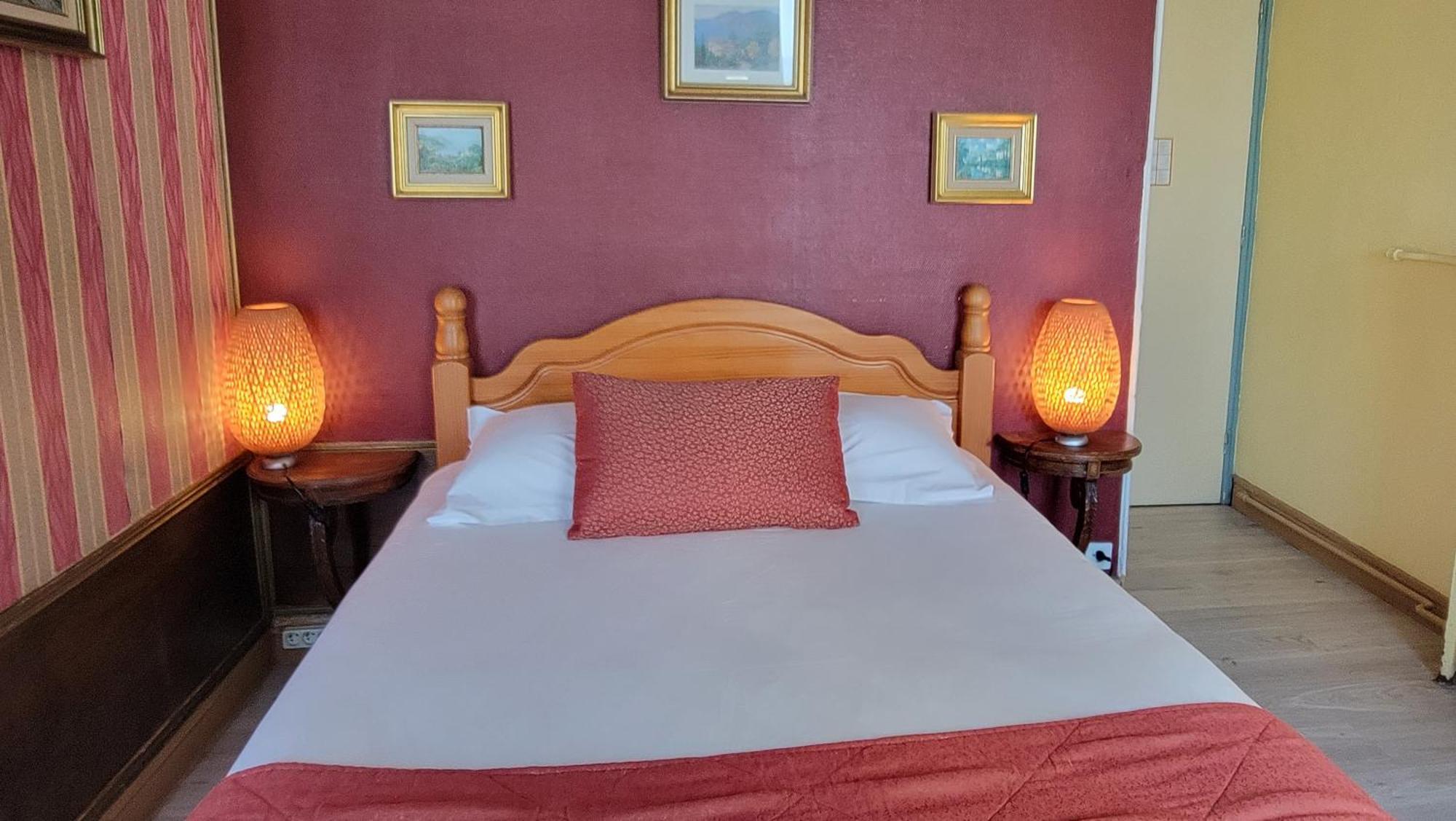 Eden Hotel 2*